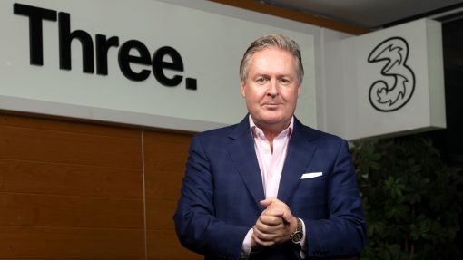 Three delivers growth in revenue and customer base in Q3 image